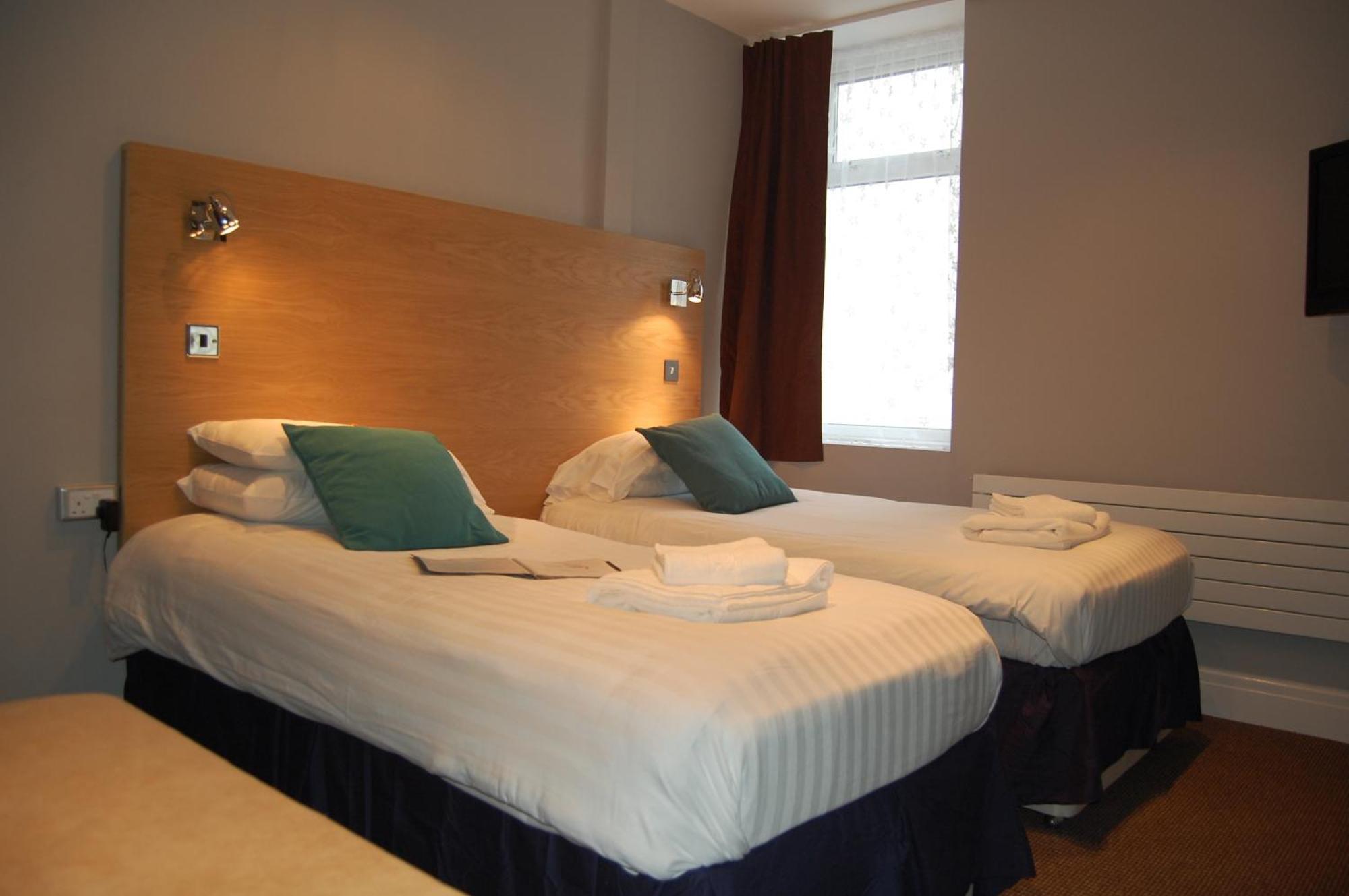 The Dragonfly Bed and Breakfast Blackpool Exteriör bild