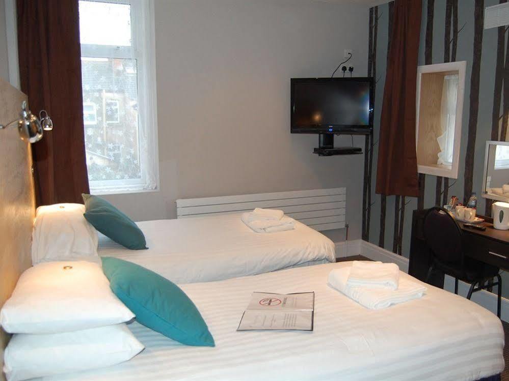 The Dragonfly Bed and Breakfast Blackpool Exteriör bild